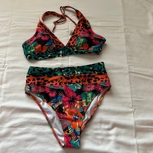 Tropical print bikini